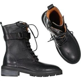 37 SAMPLE - LEE BOOT PERF/BLACK