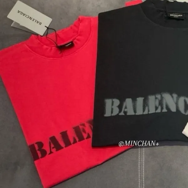 BALENCIAGA  |Stencil Type T-shirt Medium Fit in Black