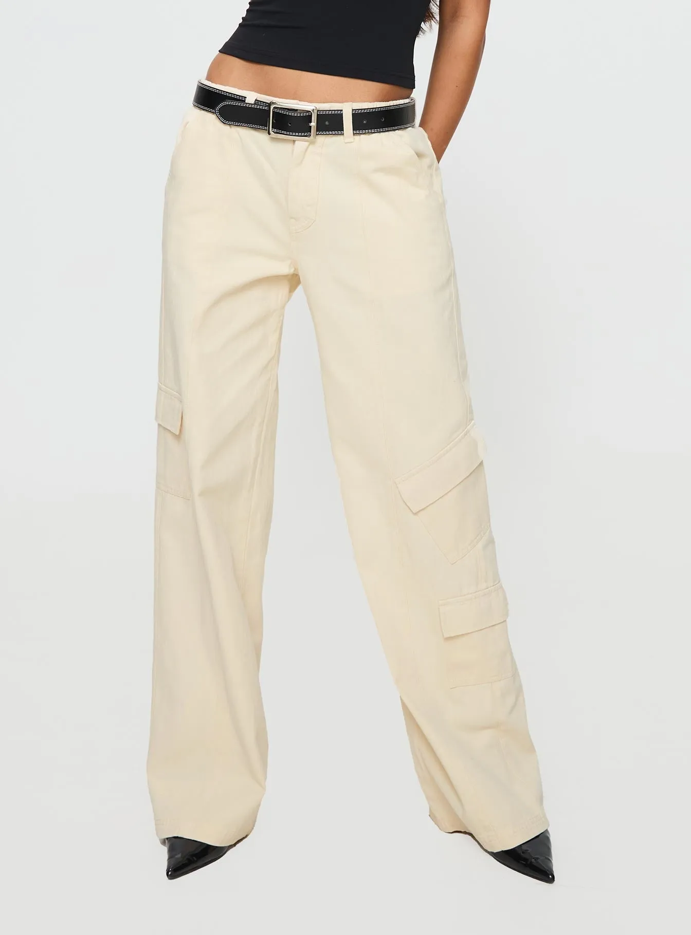 Chicker Mid Rise Pants Beige