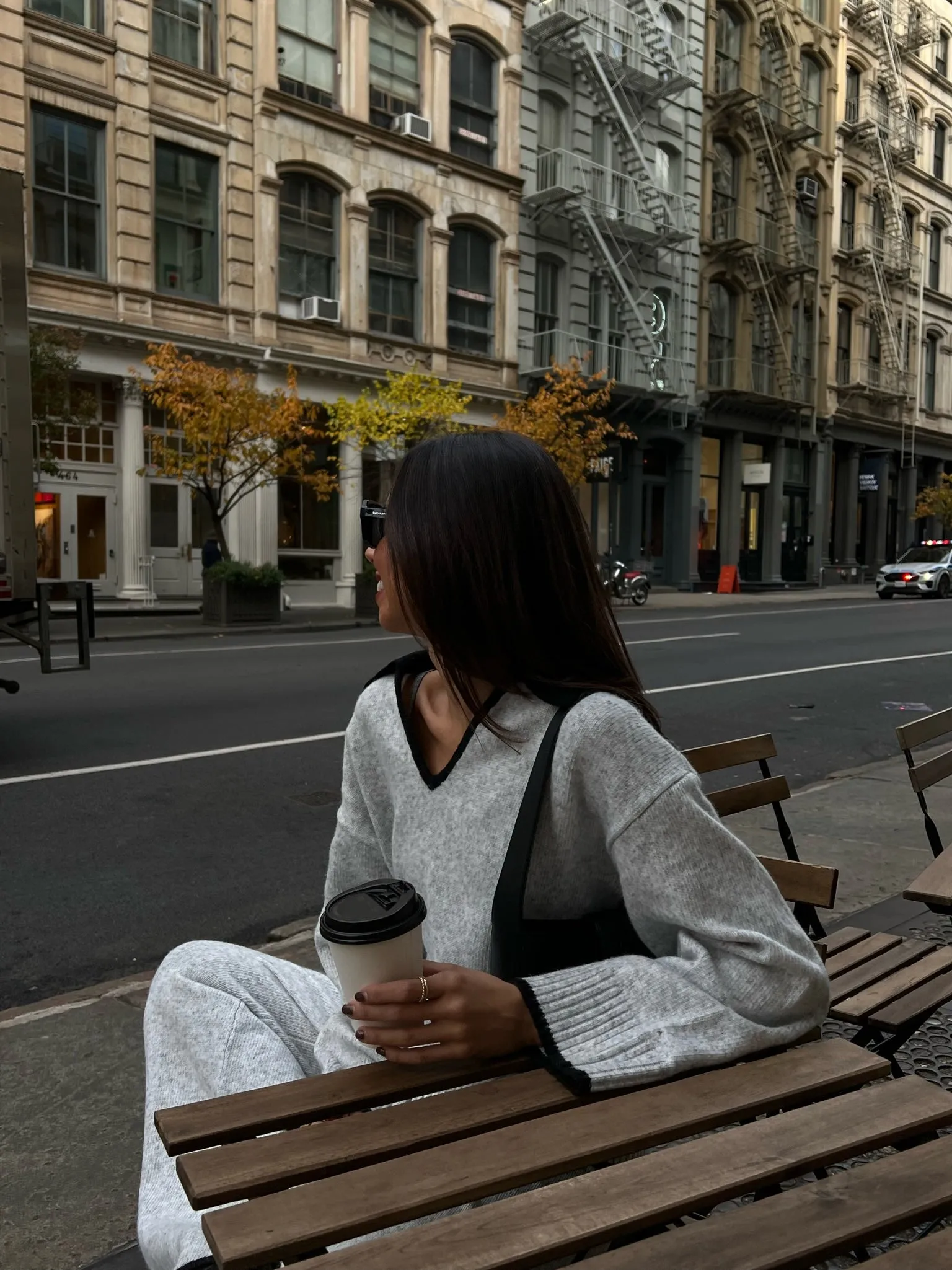 Collar V-neck Sweater | Heather Gray x Black