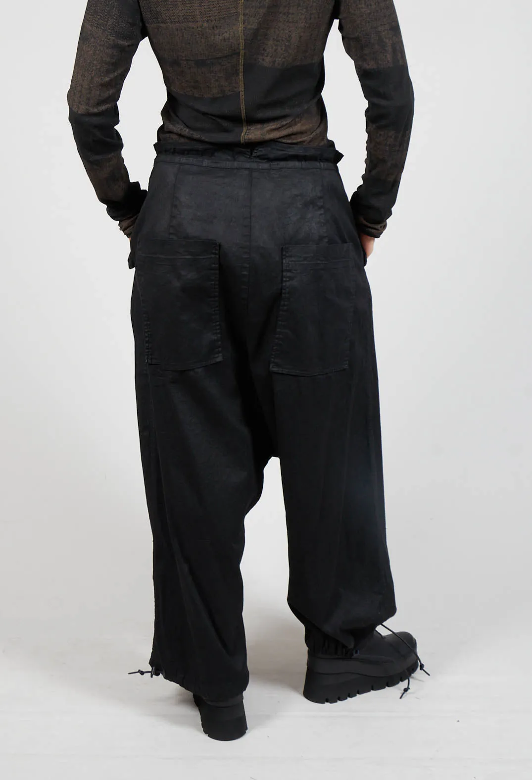 Drawstring Drop Crotch Trousers in Black