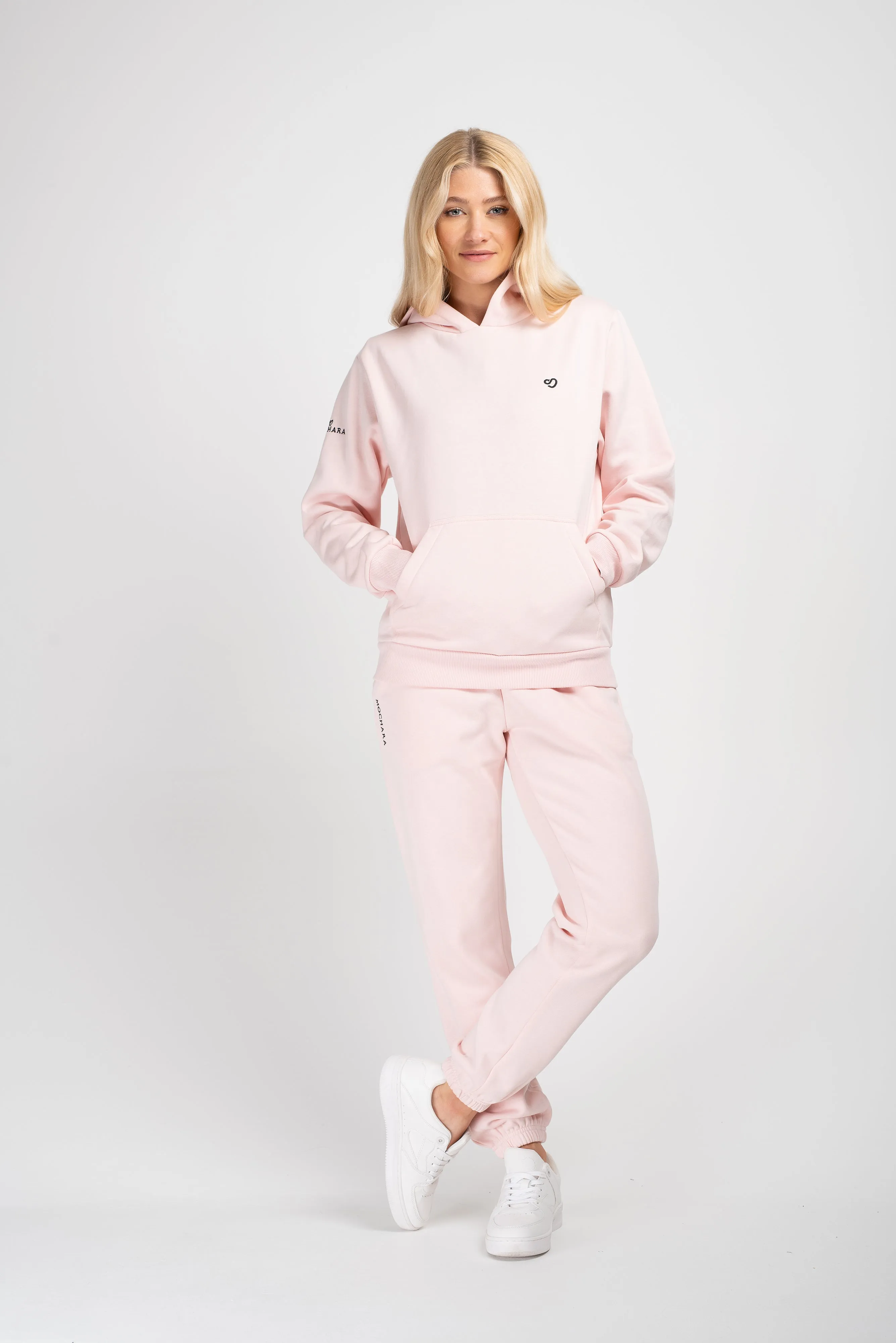 Hoodie in Baby Pink