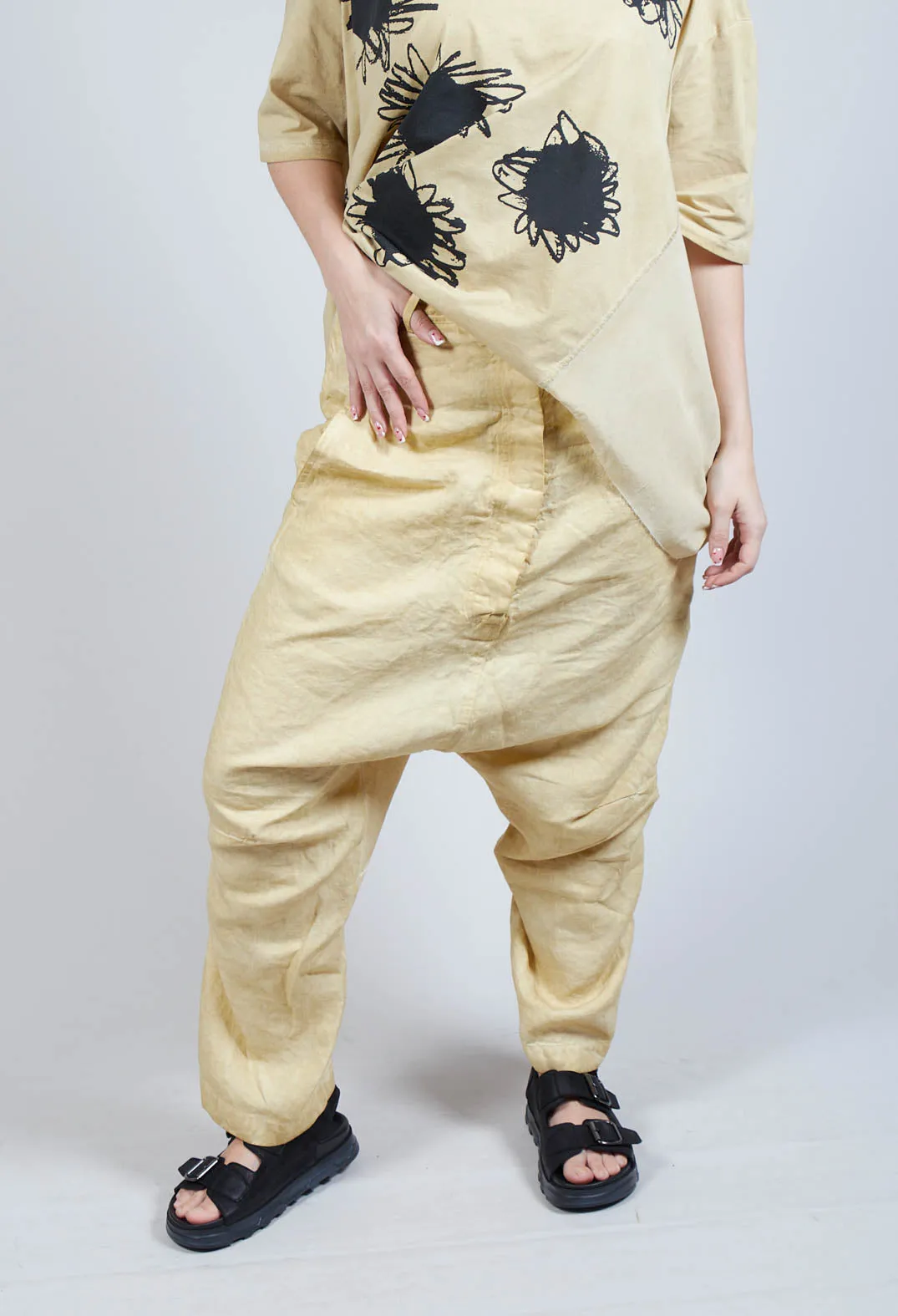 Linen Crease Trousers in Wax Cloud