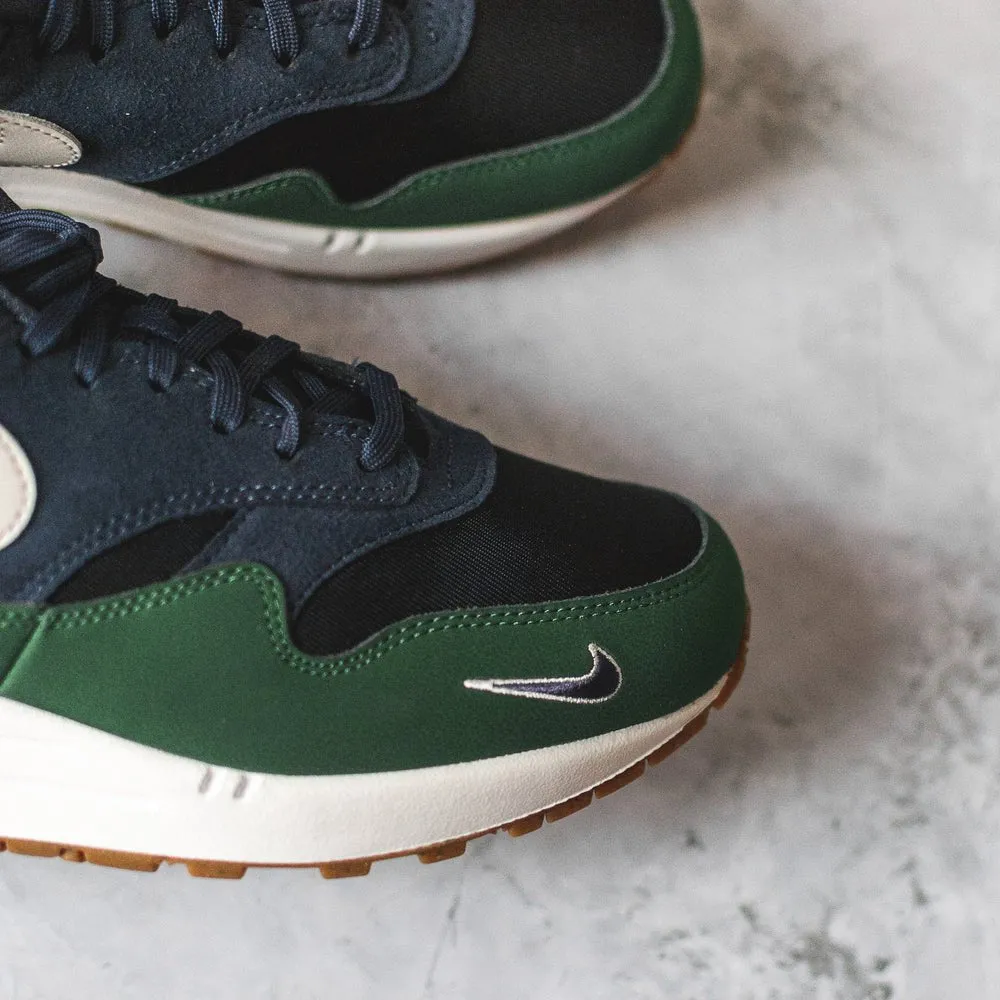 Nike Air Max 1 Letterman Pack (W)