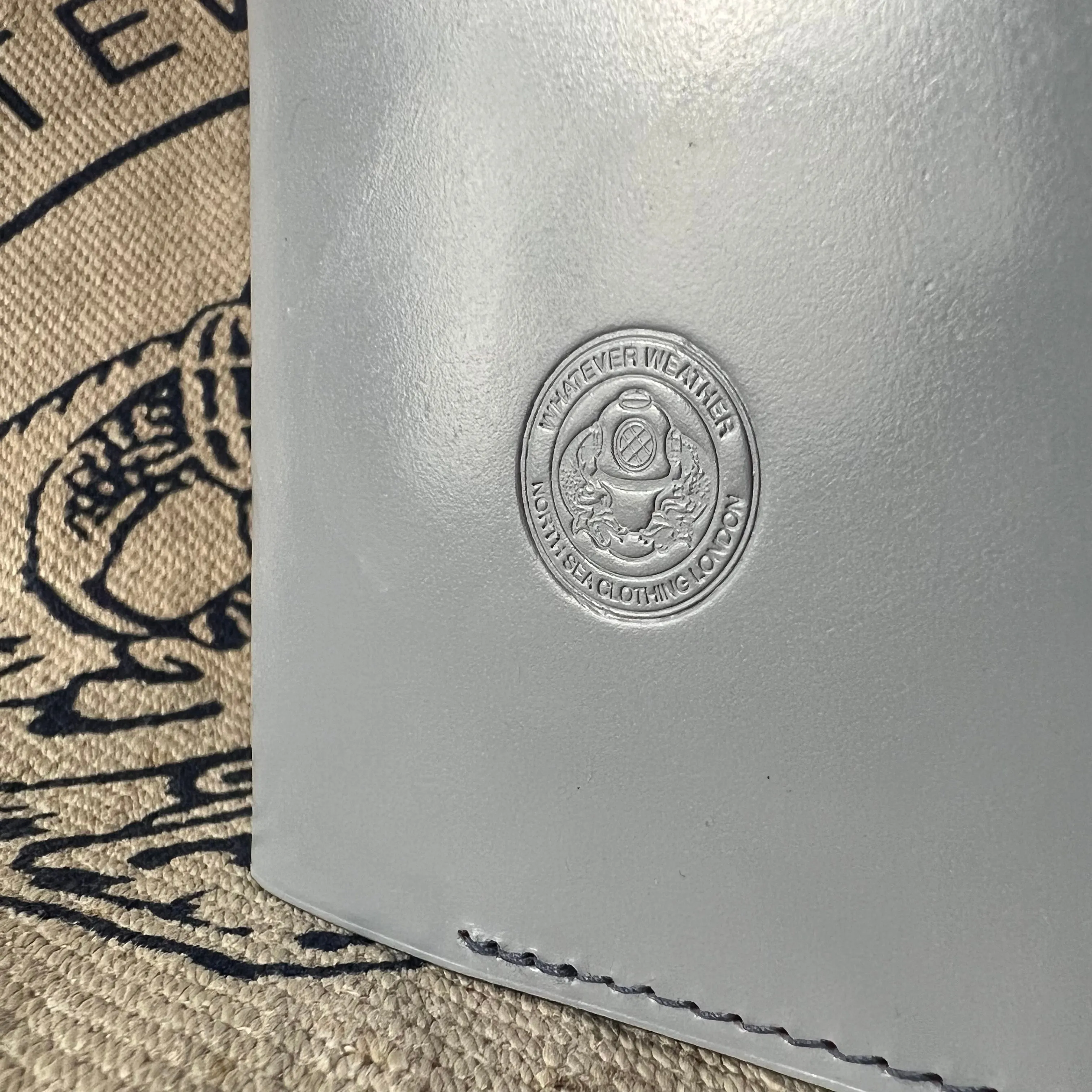 SAMPLE SALE - LEATHER TRI FOLD WALLET - BATTLESHIP GREY