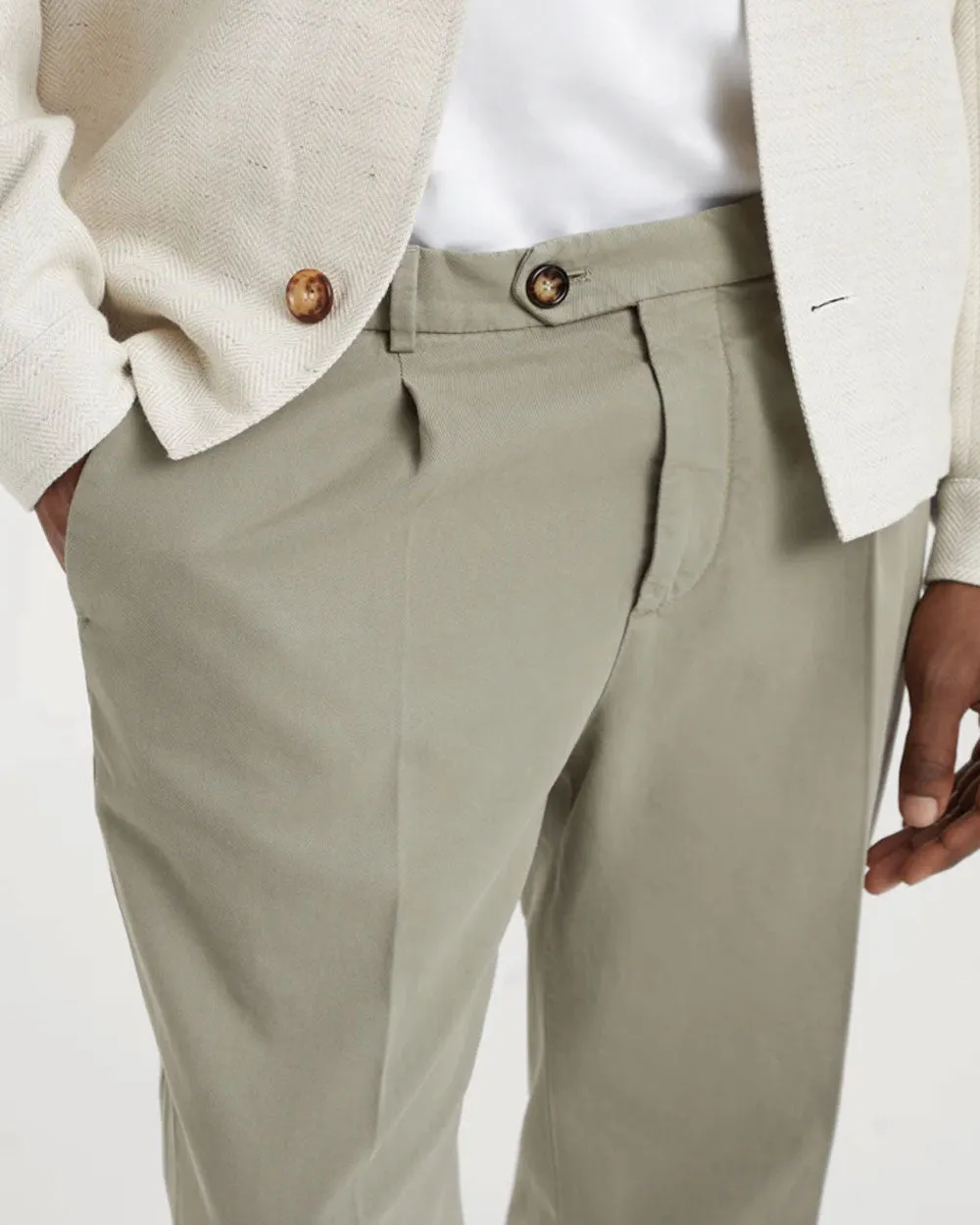 Single Pleat Sage Trouser