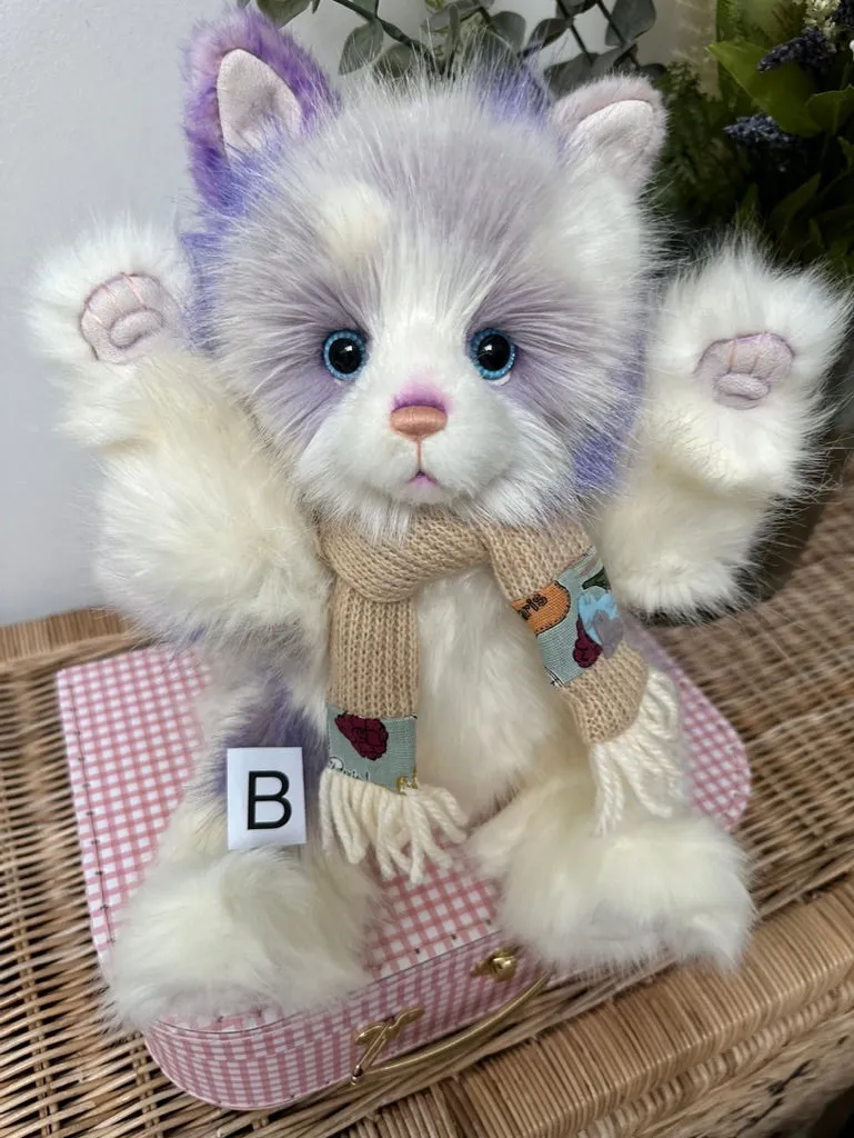 Sleepyhead Charlie Bears Secrets Collection Plush Kitten Cat