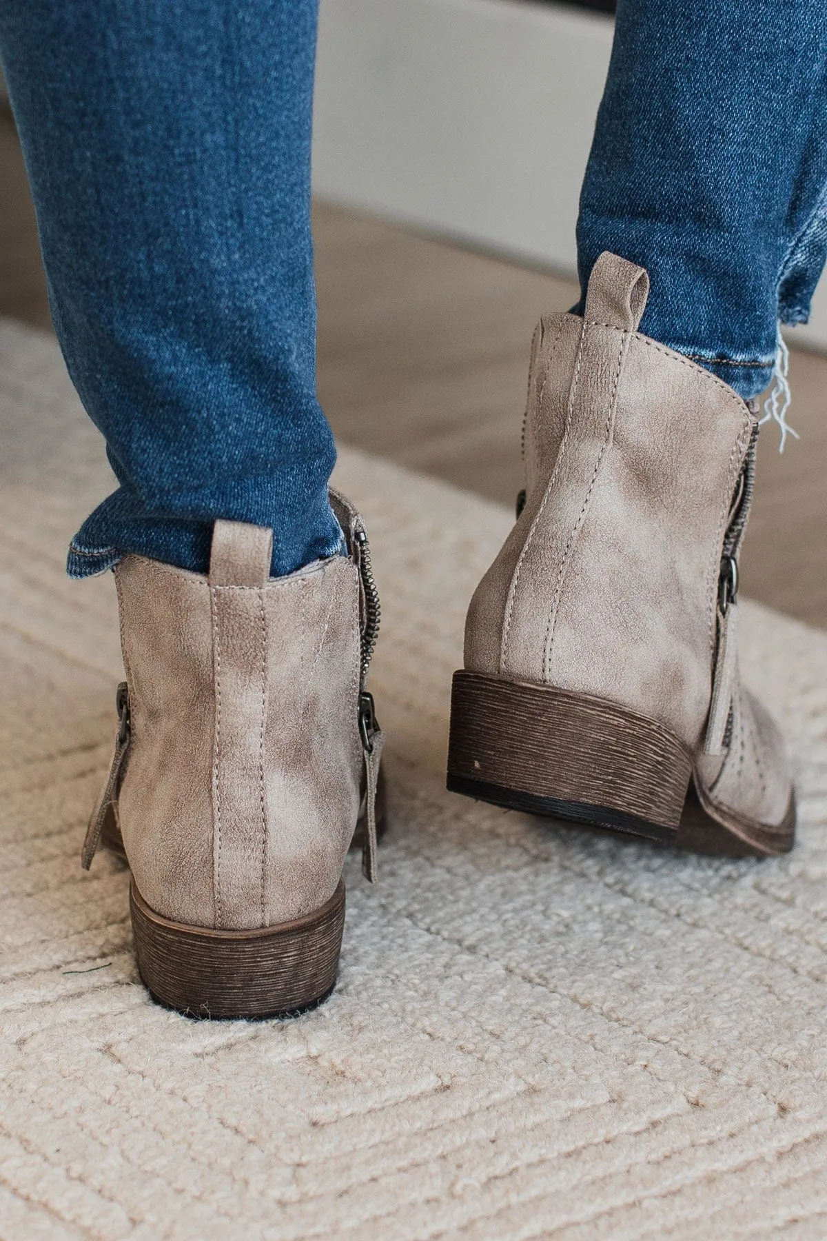 Very G Lisette Booties- Cream